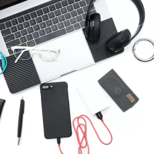 充電器（スマホ）の位置は悩ましい…のサムネイル
