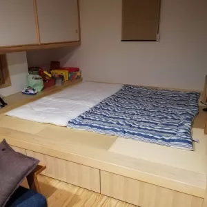 4.5帖和室に布団を敷くと…のサムネイル