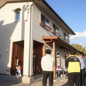 Golden Daysのサムネイル