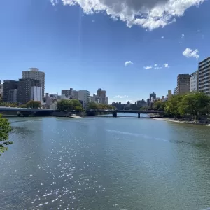 広島にてのサムネイル