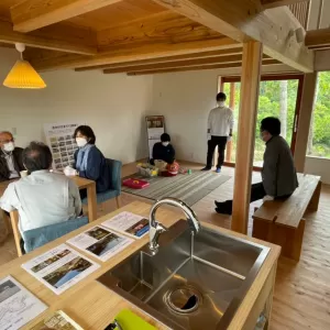 Home-Live on the WEBのサムネイル